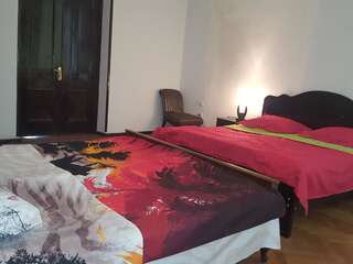 Хостелы Hostel Mana Kutaisi Кутаиси Четырехместный номер-3